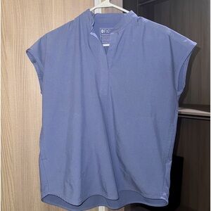 FIGS Rafaela Scrub top - XXS Vapor Blue